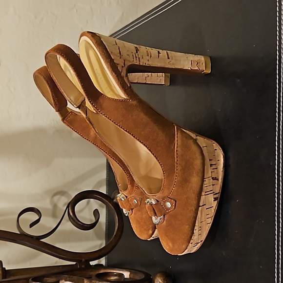 NEW Slingback Platform High Heels, Size 5 by MICHAEL KORS - Picture 2 of 4